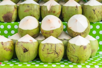 Sri Lanka coconut auction prices down for third week