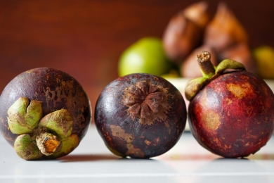 Vietnamese mangosteen in high demand despite price difference with Thai variety